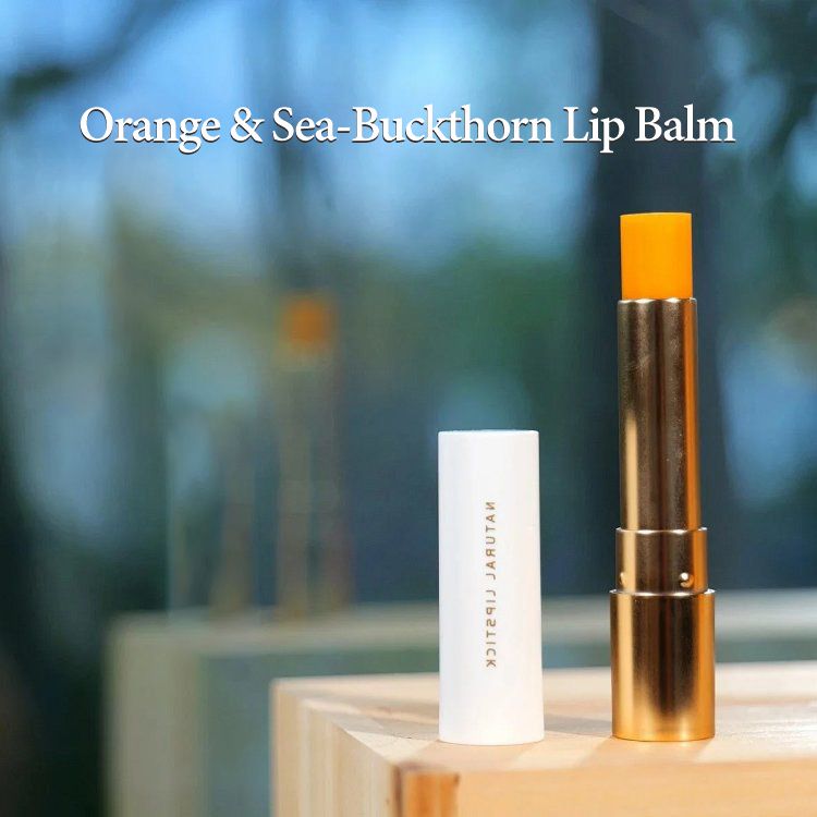 Natural Essential Oil Lip Balm, Aromatherapy-grade lip balm, moisturizing, repairing, nourishing, refreshing, smooth, non-sticky, made with pure plant oils, natural and additive-free.