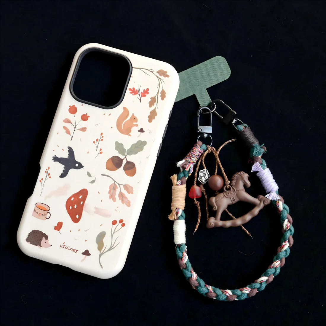 More Than an Accessory: Why Scented Phone Charms Are the New Wellness Trend