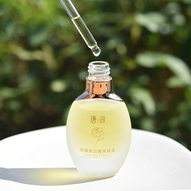 Aromatherapist-formulated, upgraded, customized rose whitening and spot-reducing luxury essential oil.