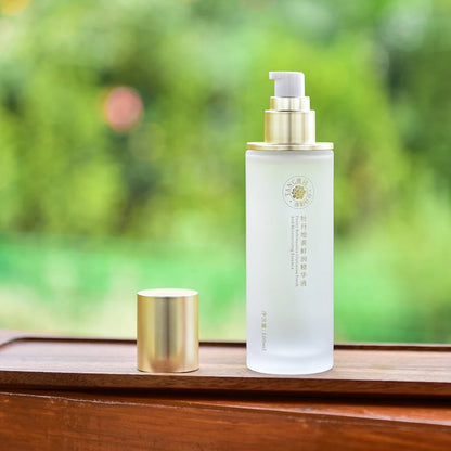 Natural plant extracts: Peony flower water, Rehmannia root, and Gentian root provide hydration, moisturization, whitening, and skin nourishment.