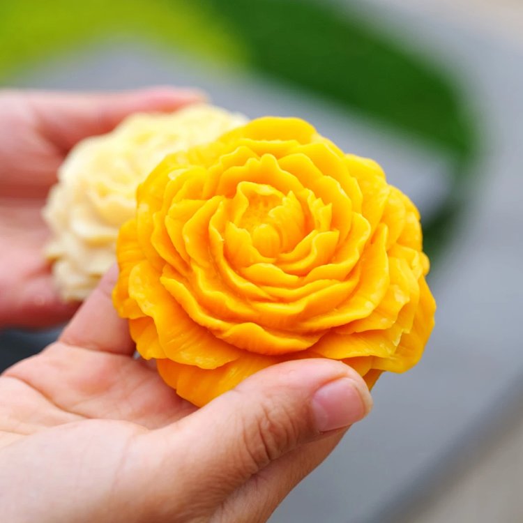 [Tang Dynasty Peony Cold Processed Essential Oil Soap] Traditional handmade soap for cleansing pores, balancing oil and moisture, and leaving skin feeling comfortable and not tight after washing.  Comes in a gift box.