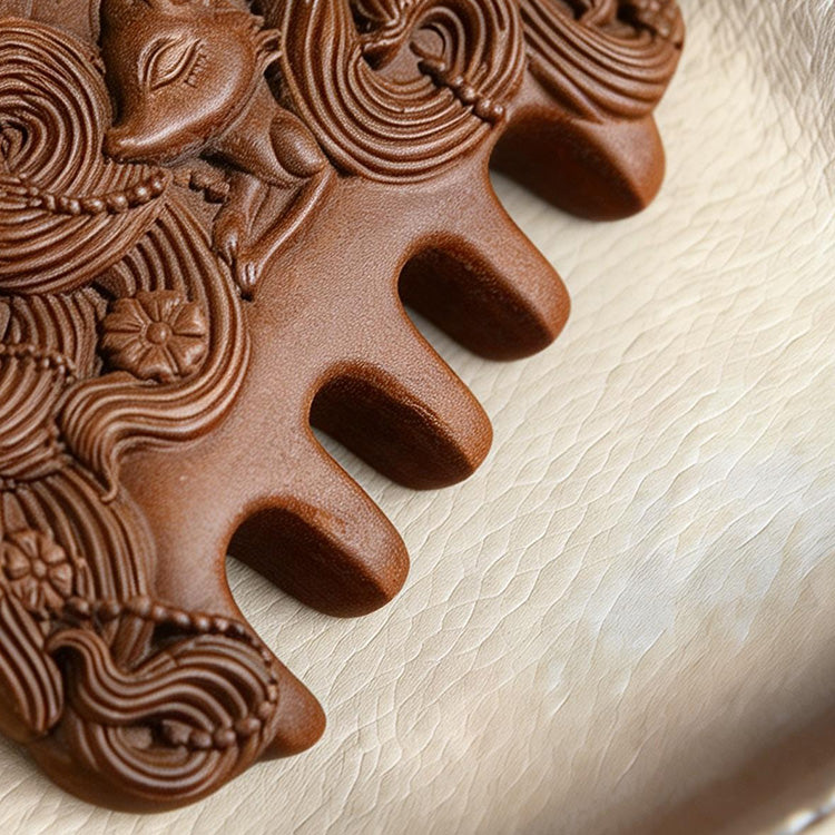 Peonymu Handmade Nine-Tailed Fox Incense Comb